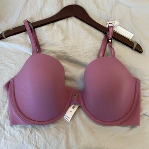 Victoria’s Secret NWT bra Freedom  cloud lined Demi size 36D, adjustable straps